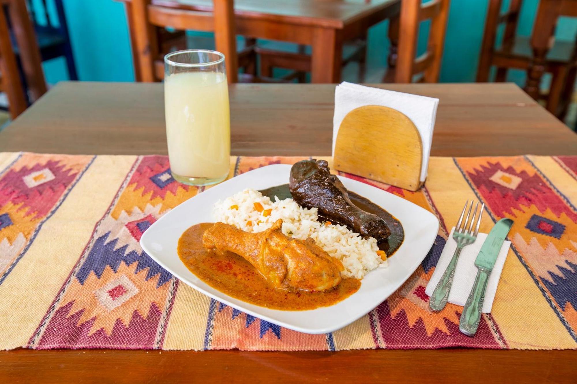 Oyo Hotel Y Restaurante Mitla, Oaxaca San Pablo Villa de Mitla Eksteriør bilde